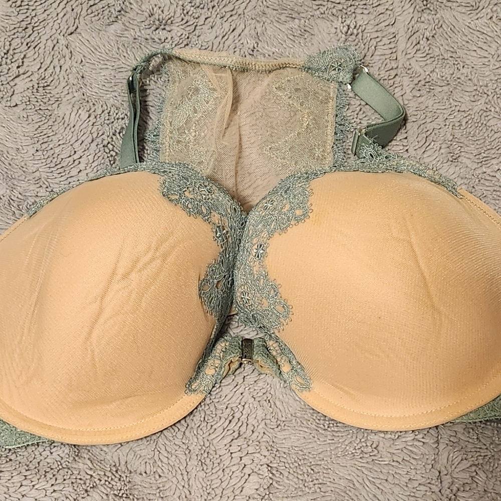 Victoria's Secret Cream and Blue Lace Bra